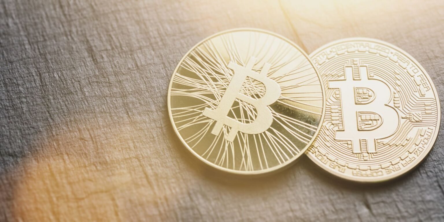 What is the difference between bitcoin and bitcoin cash sbid